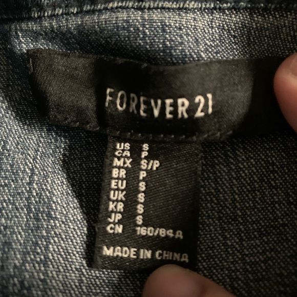 forever 21 jean jacket size small - Picture 3 of 3